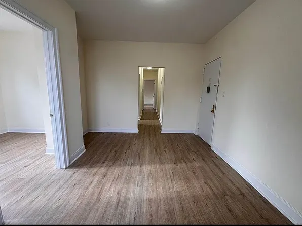 45 Kew Garden Road image 1 of 8