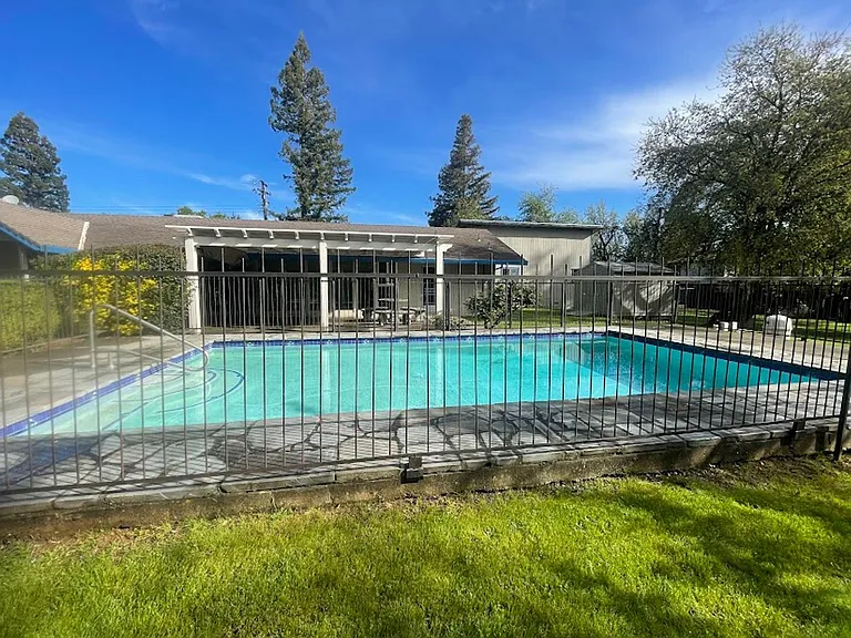 3742 Orchard Ln — Photo 17