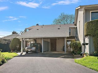 3054 Washington Ave #B, Victoria, BC