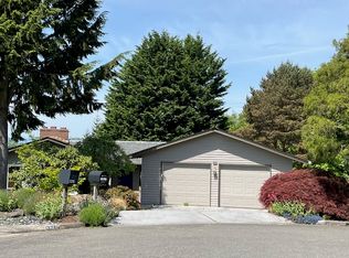 13233 SE 43rd Pl, Bellevue, WA 98006