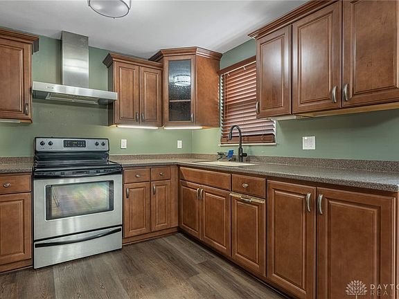 3rd image of 102 Westrock Farm Dr