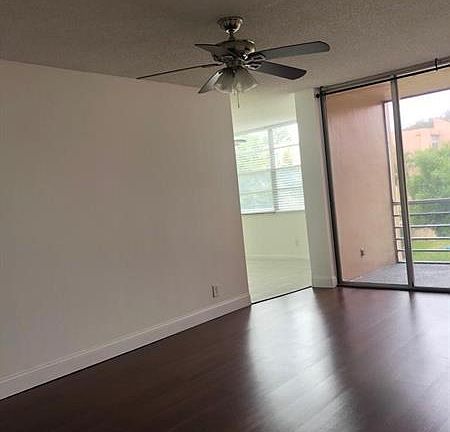 2nd image of 9400 Live Oak Pl APT 308