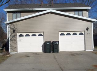 615 Duluth St, Ames, IA 50010