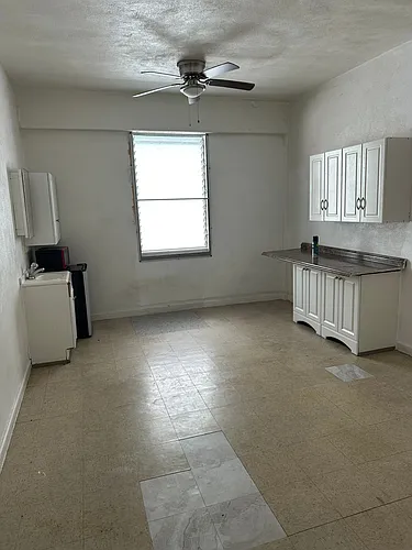 3516 Waialae Ave #R1 Photo 1