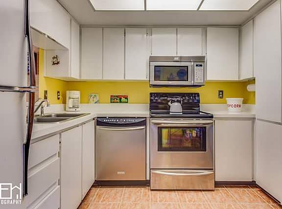 2nd image of 13618 Greenfield Dr APT 306