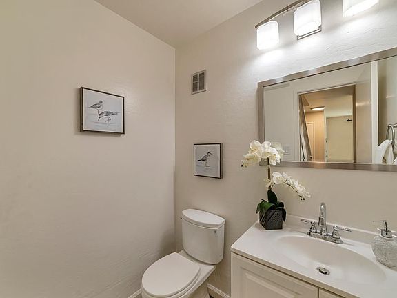 5th image of 4425 Norwalk Dr APT 3
