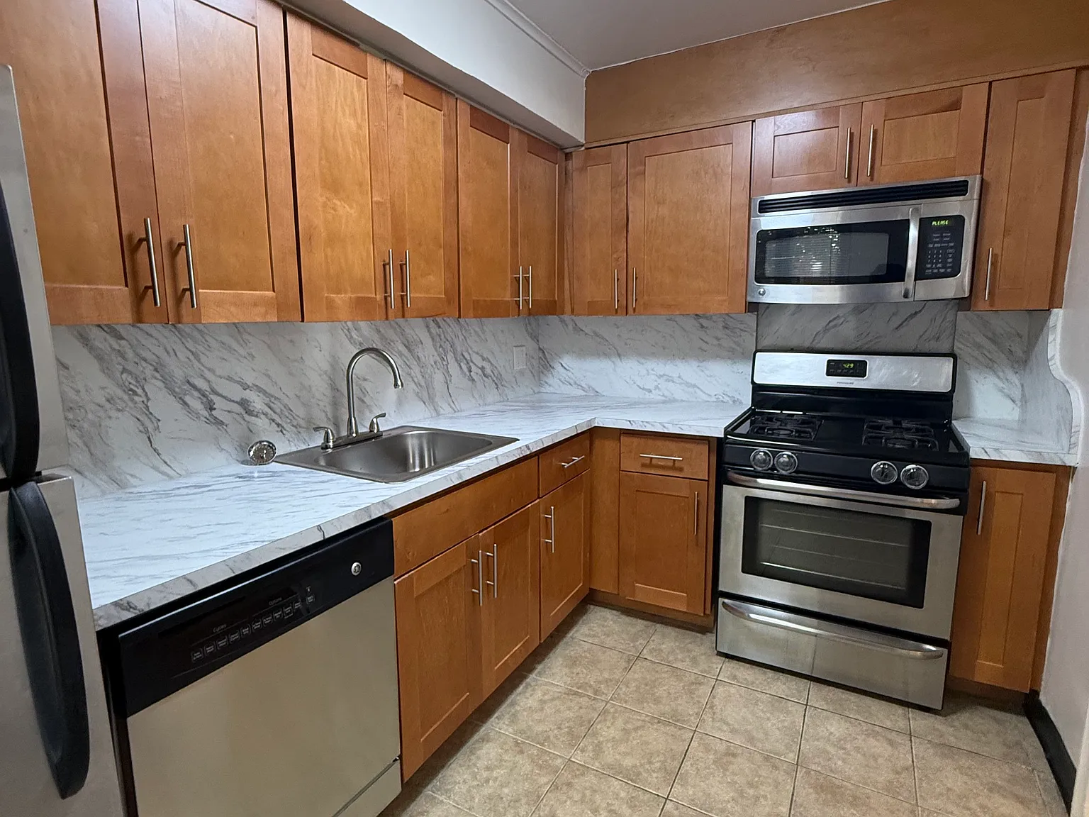 2 bed, 1100 sqft, $2,795 — Photo 1