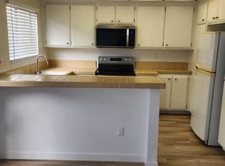 714 N Irena Ave UNIT C, Redondo Beach, CA 90277