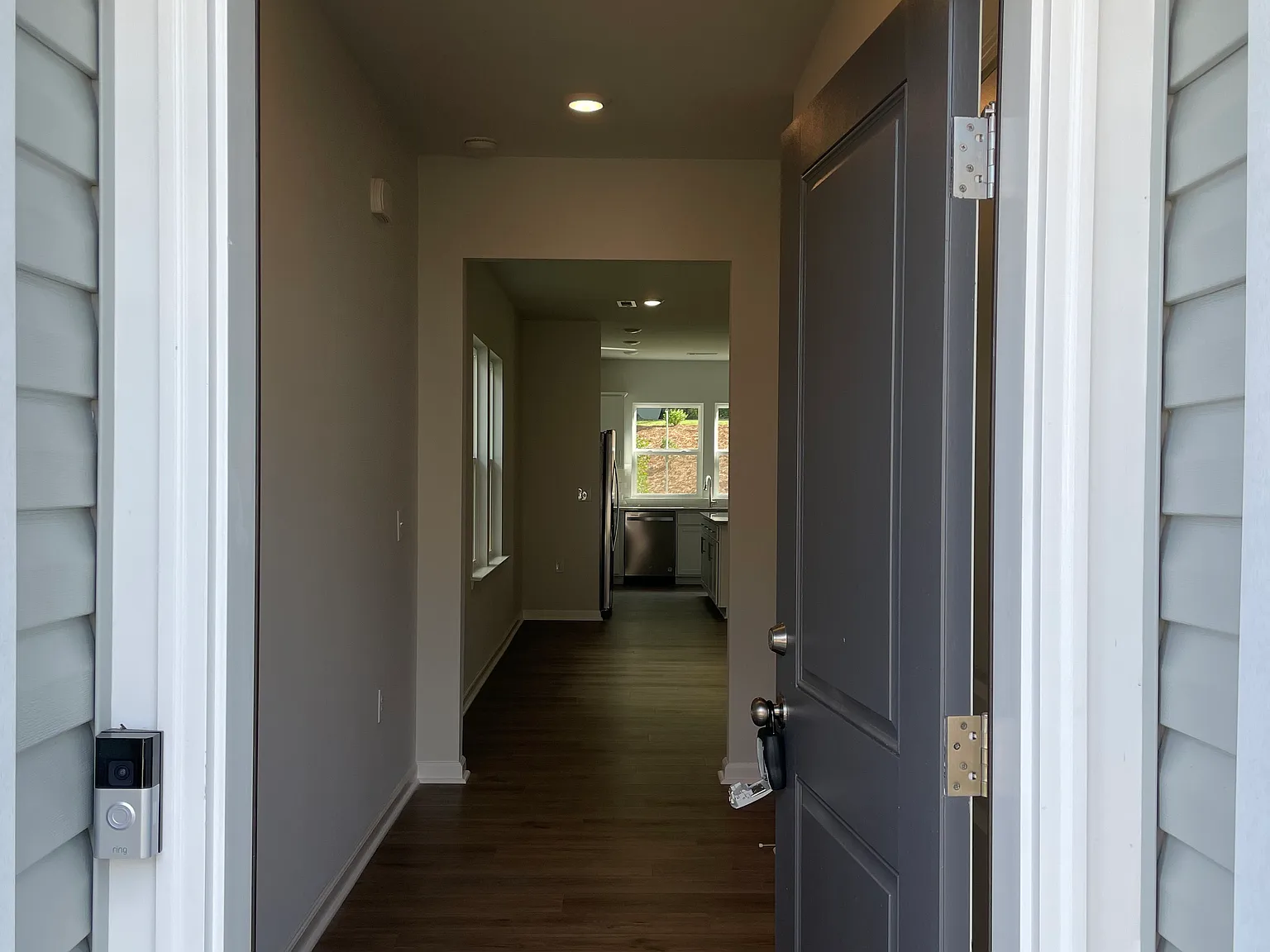 933 Falls Grove Trl — Photo 3