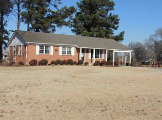 3947 Sharpsferry Rd, Newbern, TN 38059