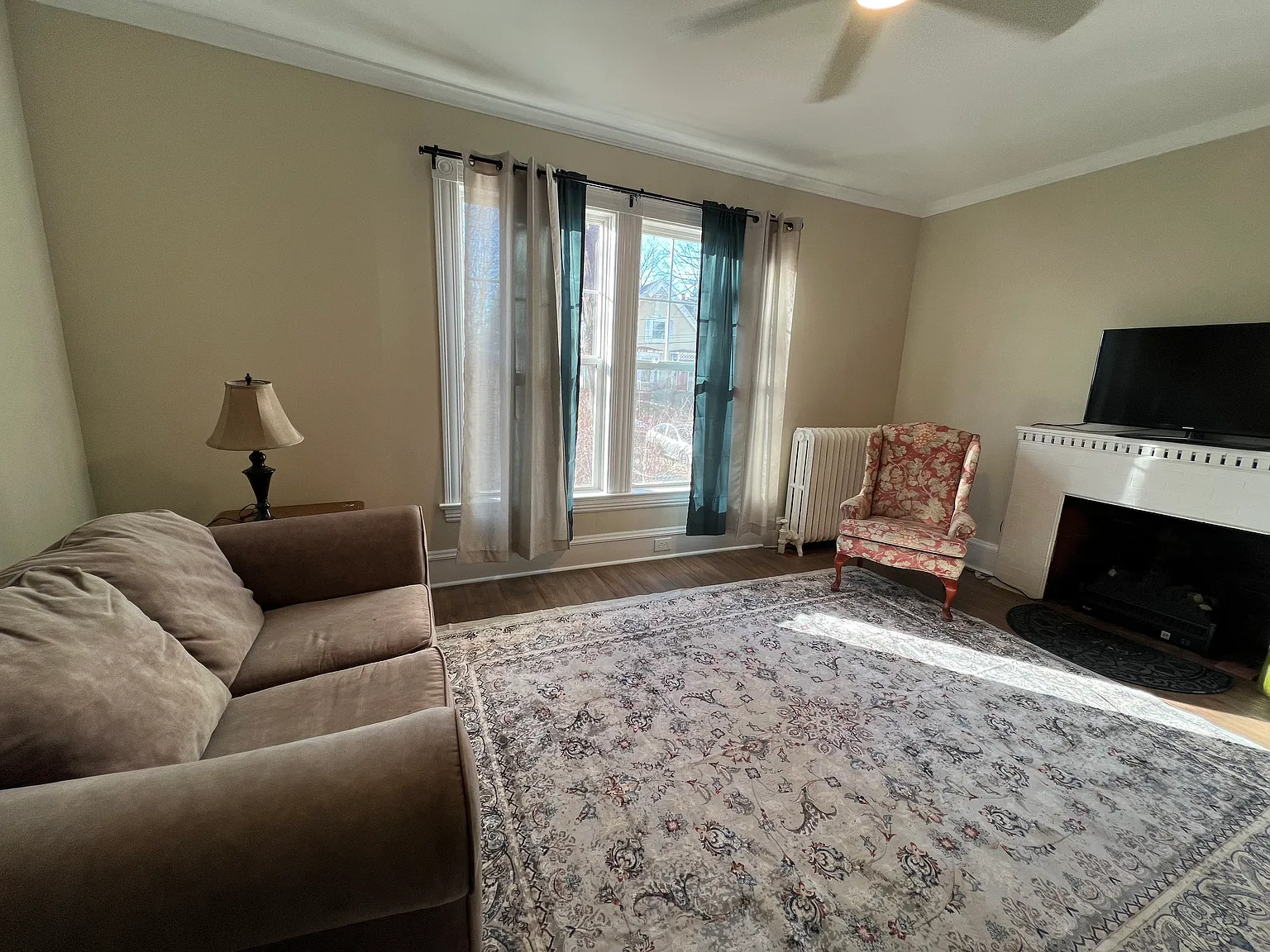 2 bed, $1,800 — Photo 3
