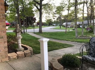 302 Cardiff Ct UNIT A, Ridge, NY 11961