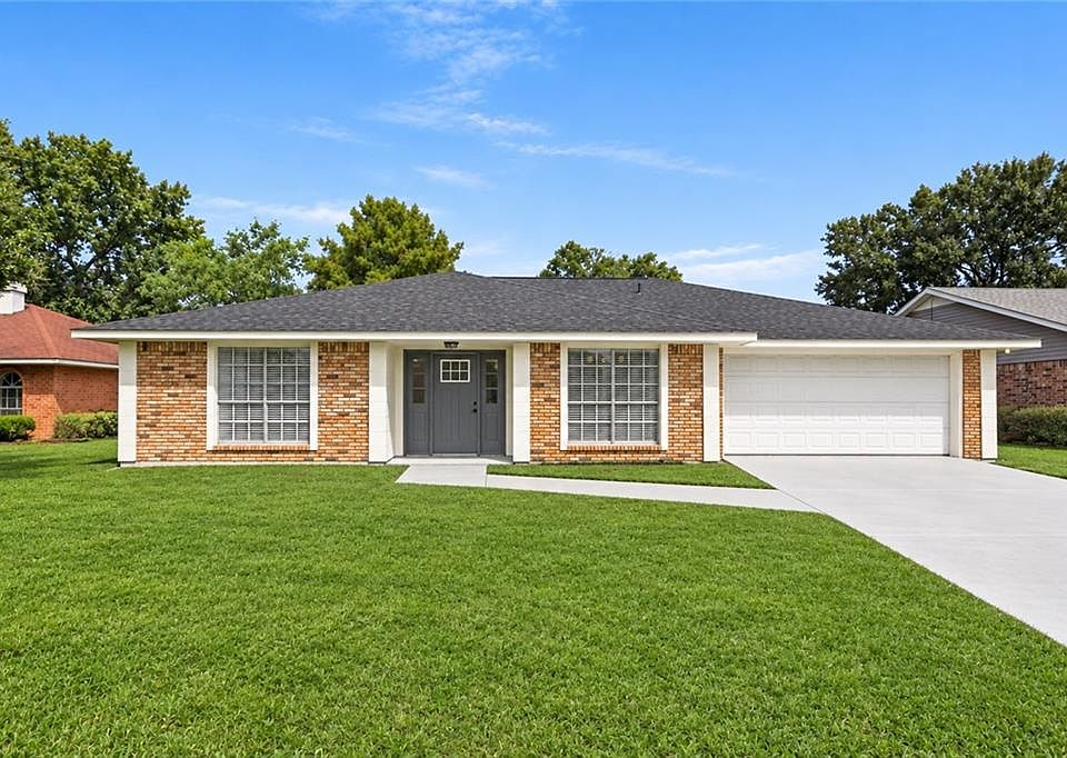 1st image of 228 Lake Village Blvd