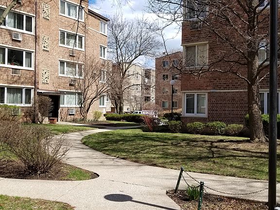 3rd image of 1940 W Hood Ave APT 4A