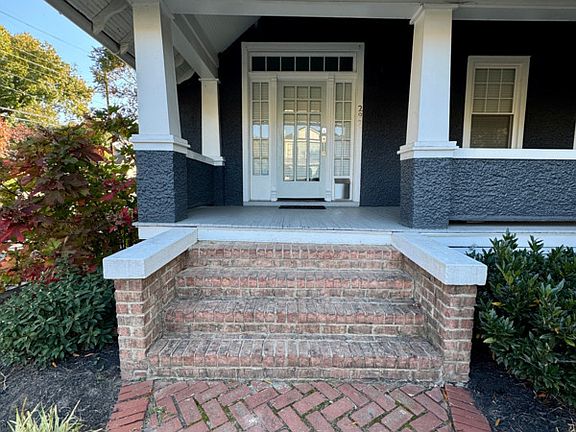 2nd image of 2927 Noble Ave