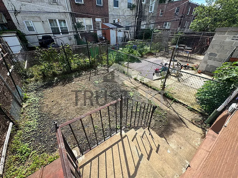 2640 S Robinson St — Photo 16