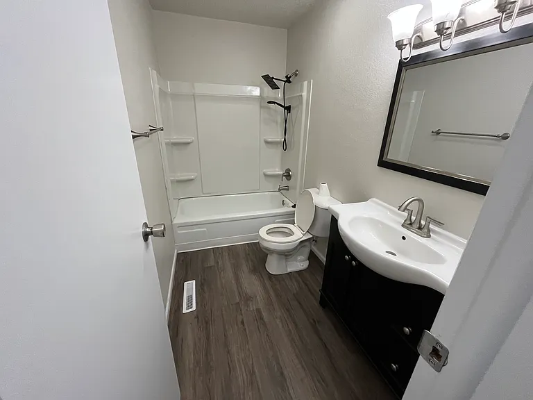 24 Regal Ln — Photo 10