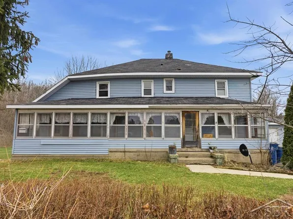 1804 N Hope Rd, Midland, MI 48642