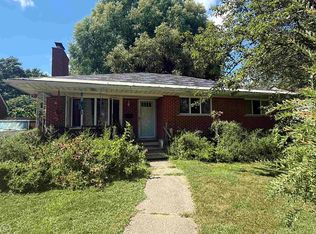 21805 Pleasant Ave, Eastpointe, MI