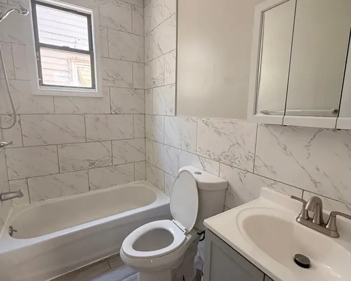 203 N 15th St #3L — Photo 5