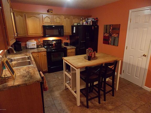 4th image of 173 Fern Way