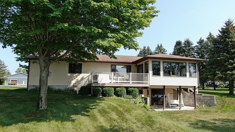 1st image of 10251 Peninsula Dr