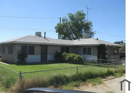 3110 E Avenue H8