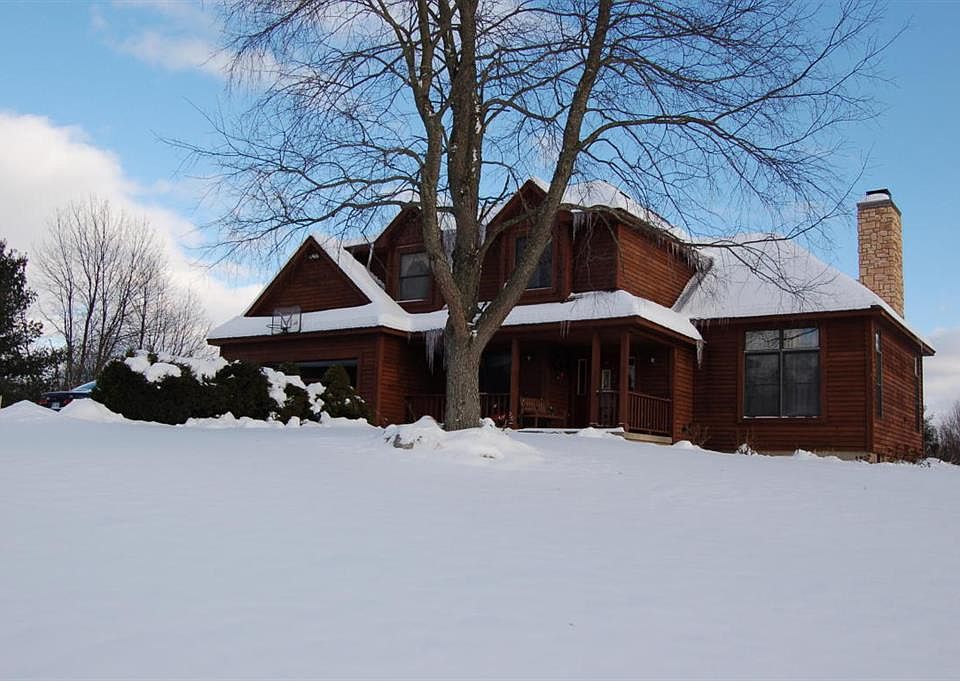 1st image of 6195 Woodmark Dr NE