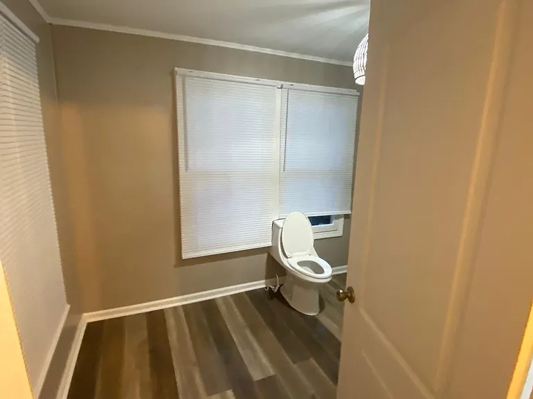 5122 School St — Photo 6