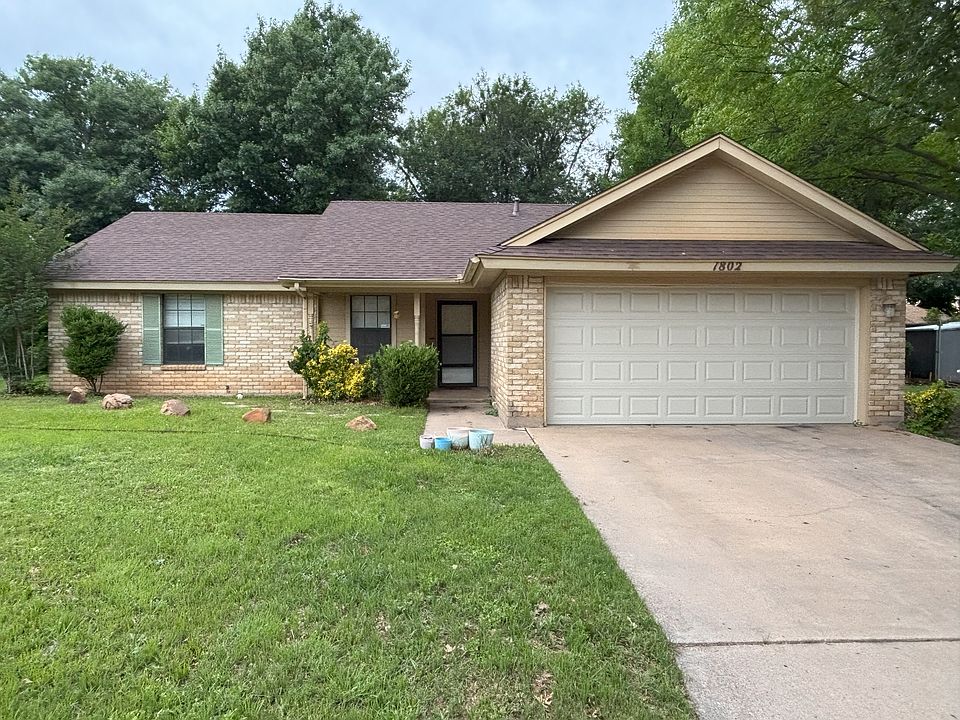 1st image of 1802 Smith Dr