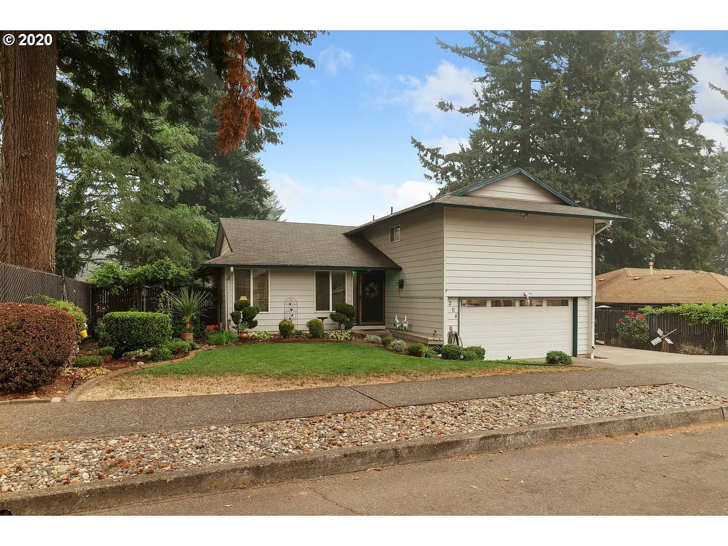 204 SW Hartley Ave photo 1