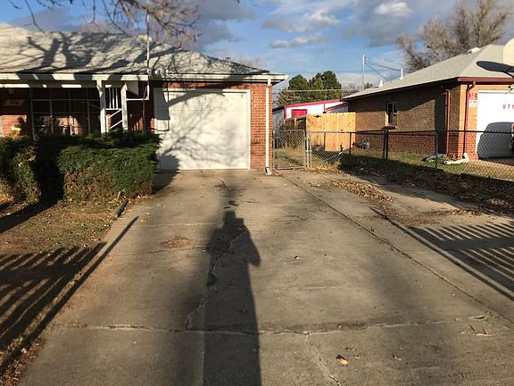 2nd image of 990 Troy St