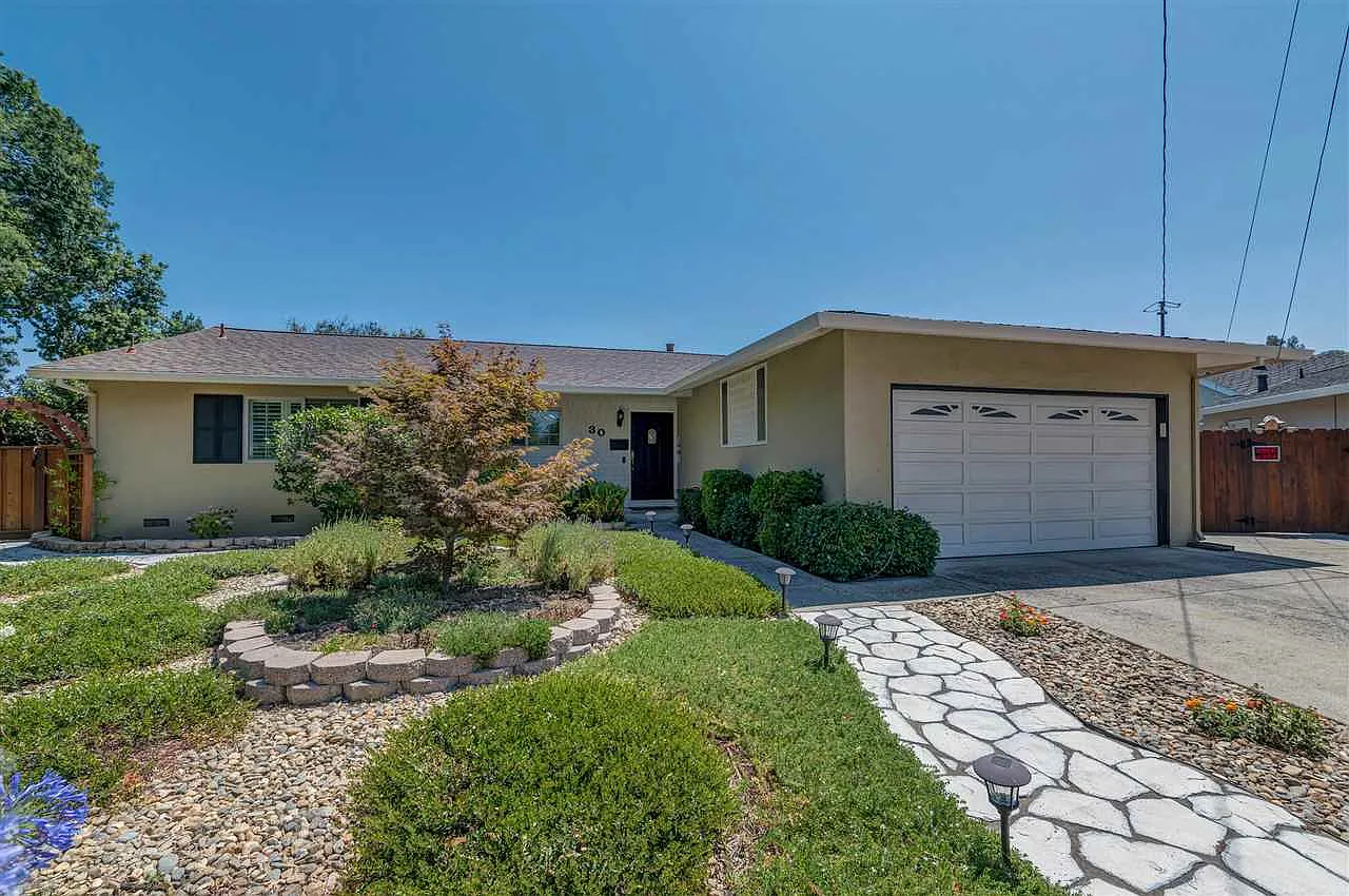30 Cody Ct photo 1