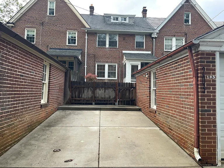 203 Hopkins Rd — Photo 20