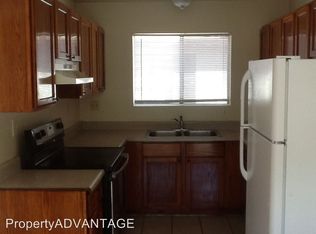 2036 Canyon Dr APT 13, Oceanside, CA 92054