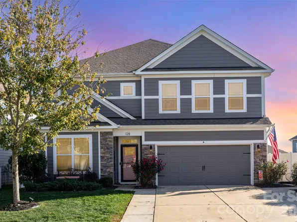 128 Longleaf Dr, Mooresville, NC 28117