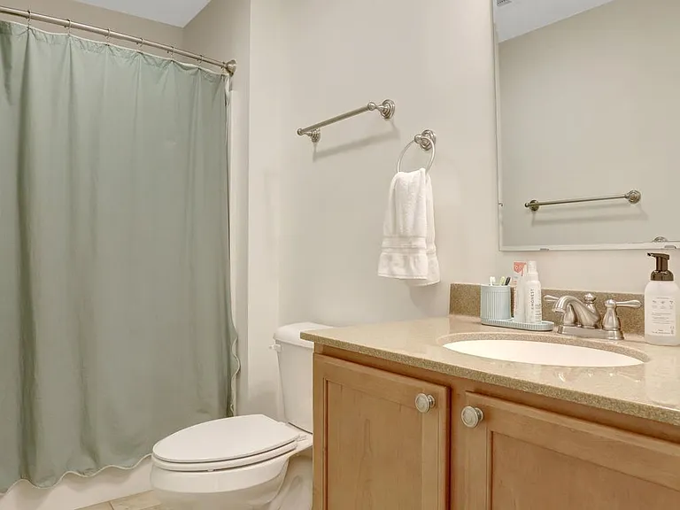 2862 Rosemary Ln — Photo 31