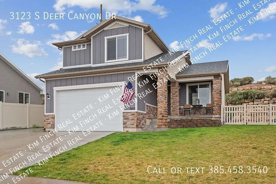 2-Story Saratoga Springs Home - 3 bed, 3 bath — Photo 2