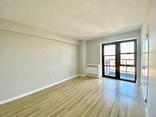 5th image of 260 Audubon Ave #32J