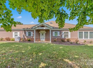 2B Heather Way, Candler, NC 28715