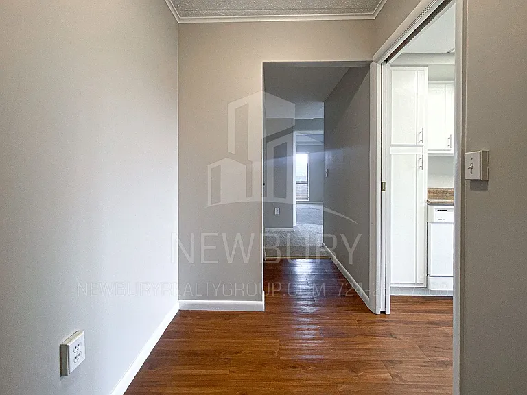 530 N Main Street - The Townhouse. — Photo 67
