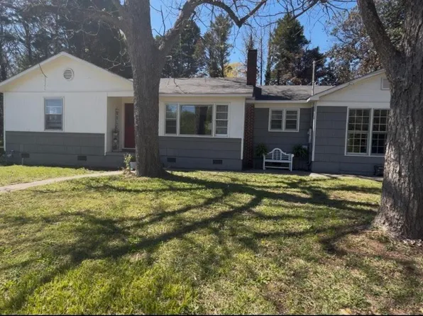 9 W 9th St, Oxford, AL 36203