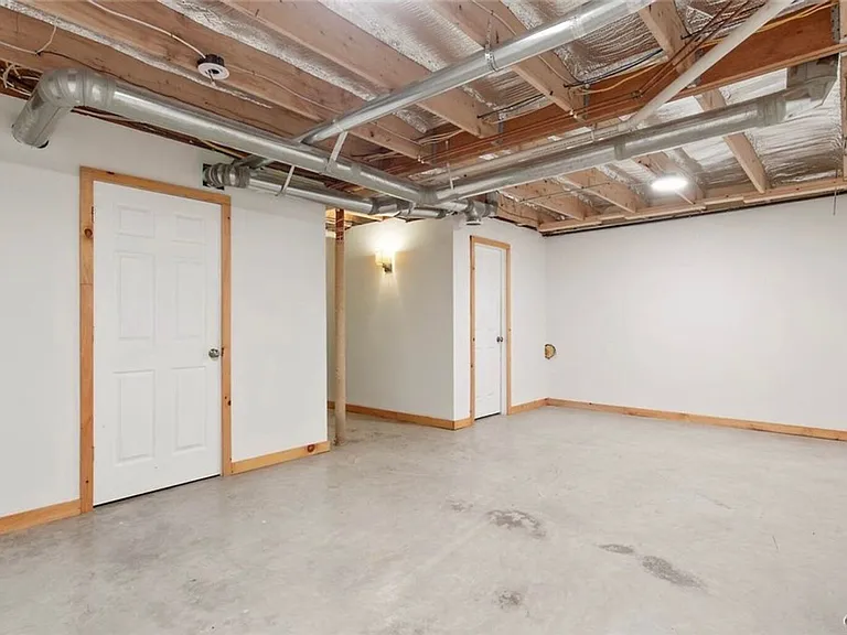 621 Otisco St — Photo 31