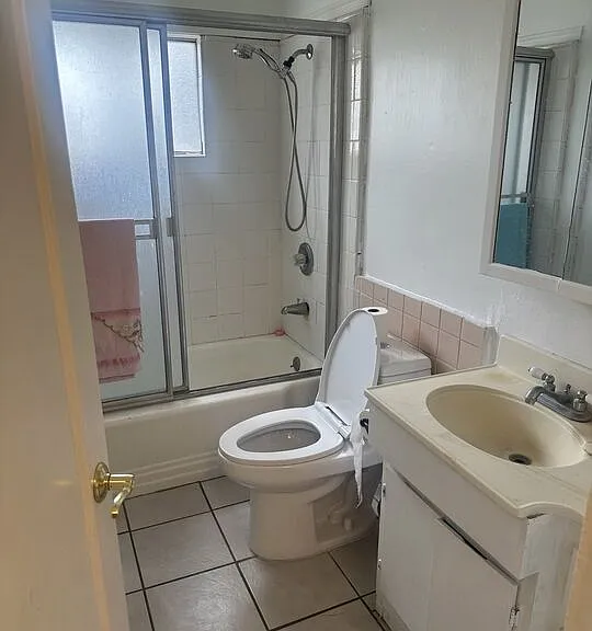 9900 Laurel Canyon Blvd — Photo 26