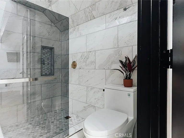 1021 Club View Dr — Photo 21