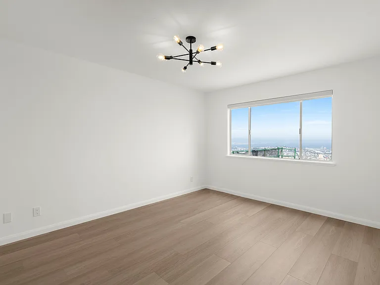 70 Crestline Dr #11 — Photo 32