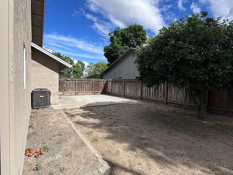3401 Cassie Ln — Photo 17
