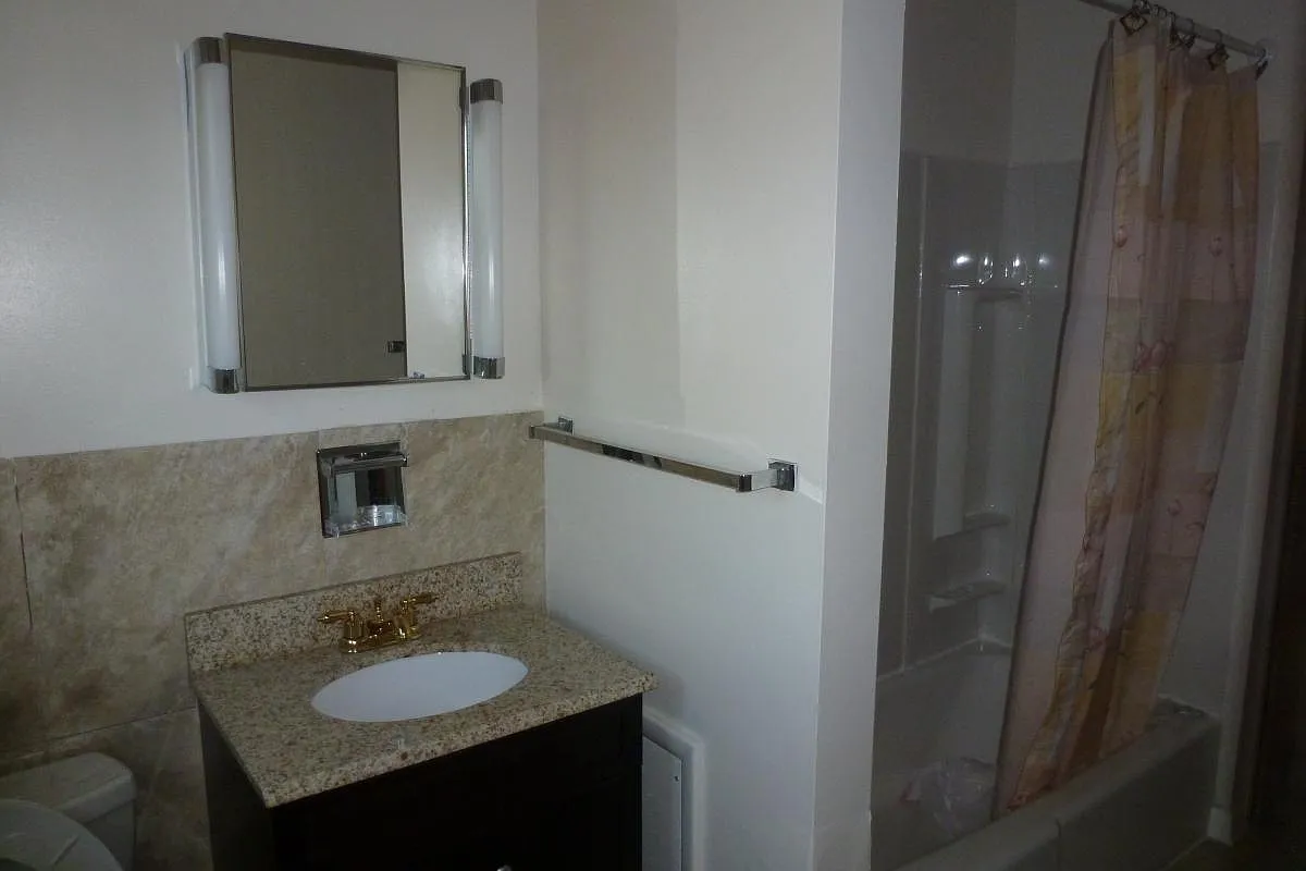 319 Taney Dr photo 1