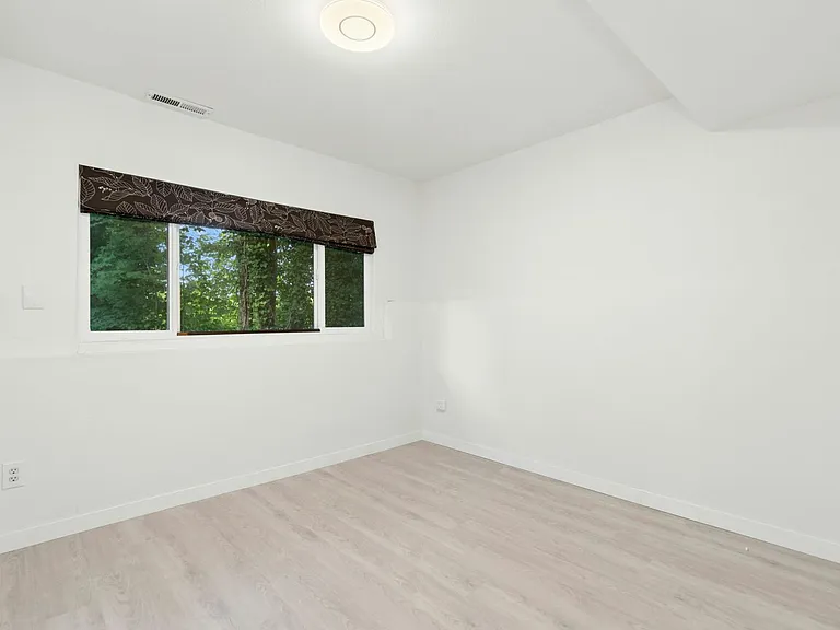 4604 123rd Ave SE — Photo 5