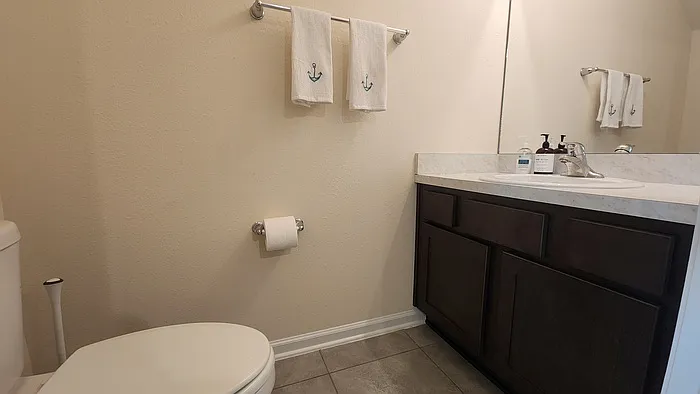 37 Temple Dr — Photo 12